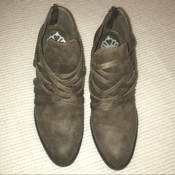 BRAND NEW Green/Gray booties - never worn - Picture 5 of 6